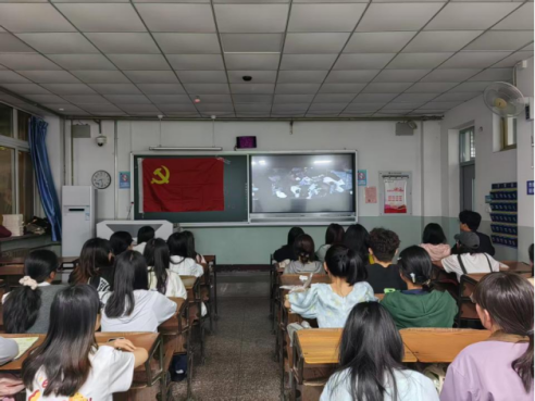 b5b9d5d70f304d4bad69a50323497200.png 图片.png